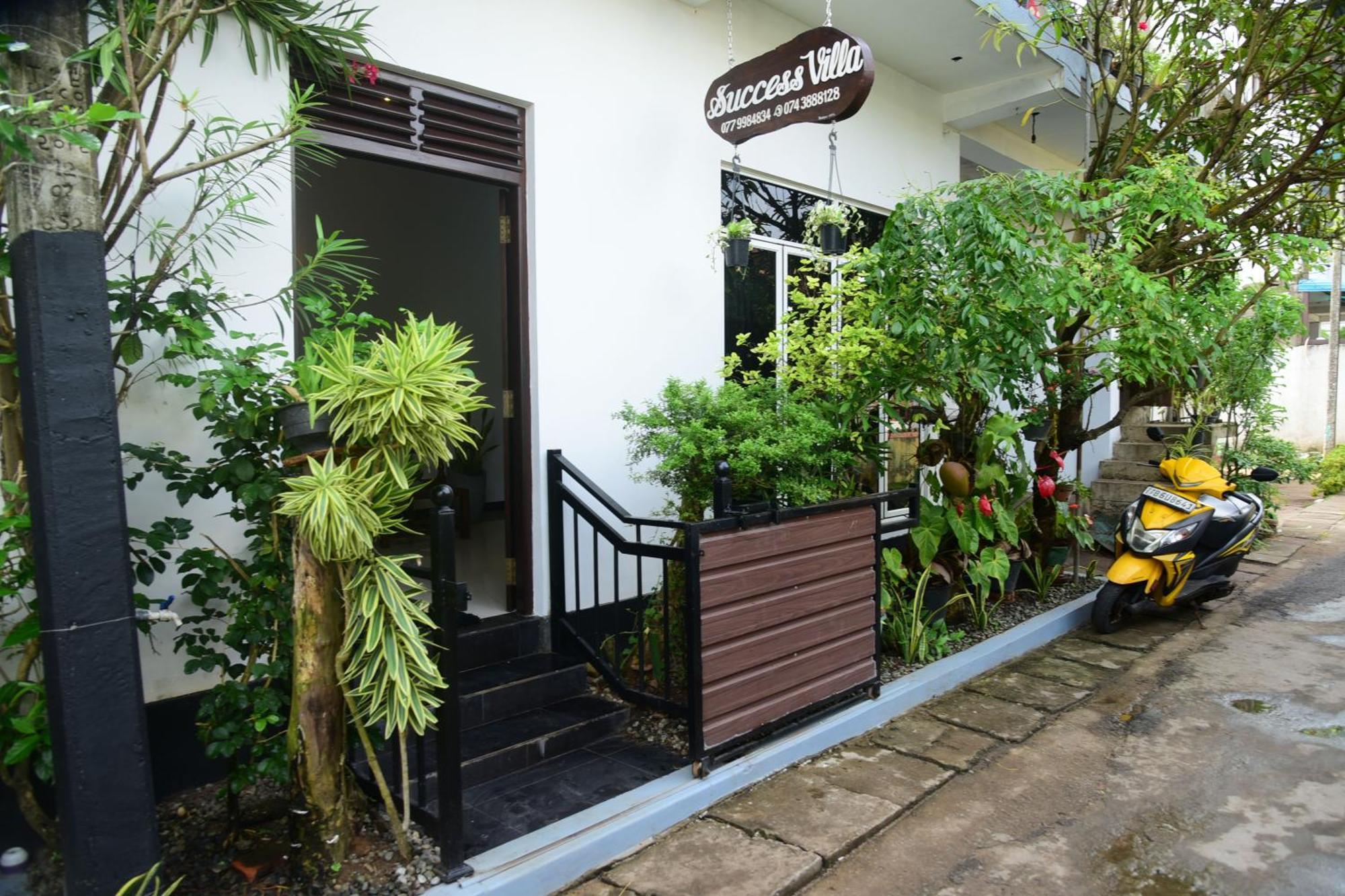 Success Villa Hikkaduwa Buitenkant foto